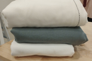 BLANCHISSERIE NIMES - LAVAGE LINGE DE LIT CHEZ PRESSING AQUALOGIA NIMES