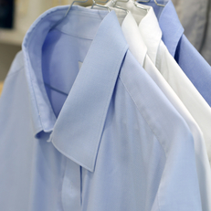 PRESSING CHEMISE, CHEMISIER OU POLO CHEZ PRESSING AQUALOGIA NIMES