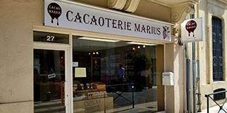 Cacaoterie Marius Nîmes vend des chocolats fabriqués en Lozère selon des techniques artisanales spécifiques.(® SAAM D Gontier)