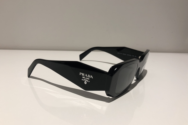 SOLAIRE Prada CHEZ VOTRE OPTICIEN LA BINOCLE NIMOISE A NIMES-MONTPELLIER-UZES-ALES-AVIGNON-ARLES