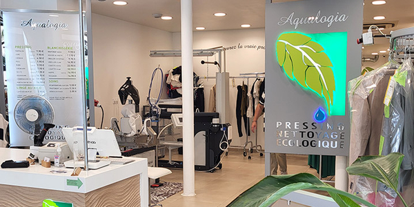 Aqualogia Nîmes : pressing dédié au nettoyage des couettes