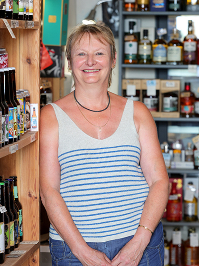 Au 429 idées à Codognan • épicerie fine et boutique d'artisanat local gérée par Sylvie Vandeputte  (® SAAM-fabrice Chort)
