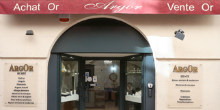 Achat d'Or à Nîmes et Vente d'Or chez Argor Nîmes en centre-ville et bijouterie (® SAAM-fabrice Chort)