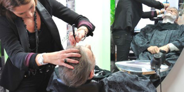 Barbier Nimes pour l'entretien de la barbe et la coupe de la barbe (® SAAM-S.Delchambre)
